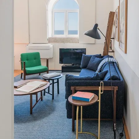 Apartament Flattered To Be In