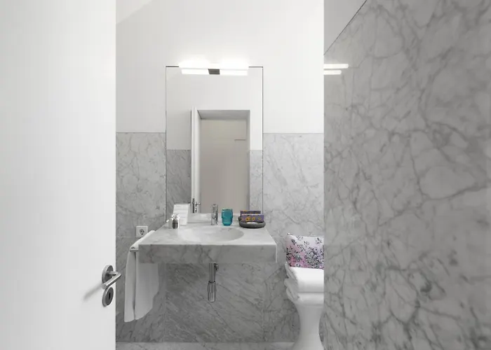 Flattered To Be In Apartmán