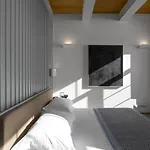 Flattered To Be In 아파트 포르투