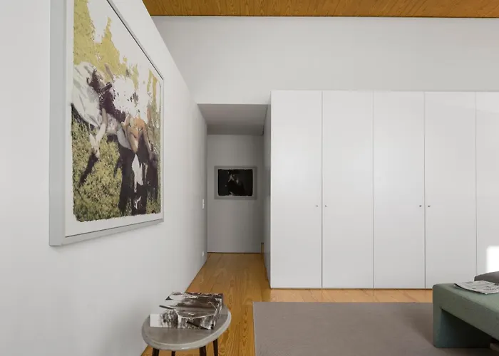 Flattered To Be In * بورتو